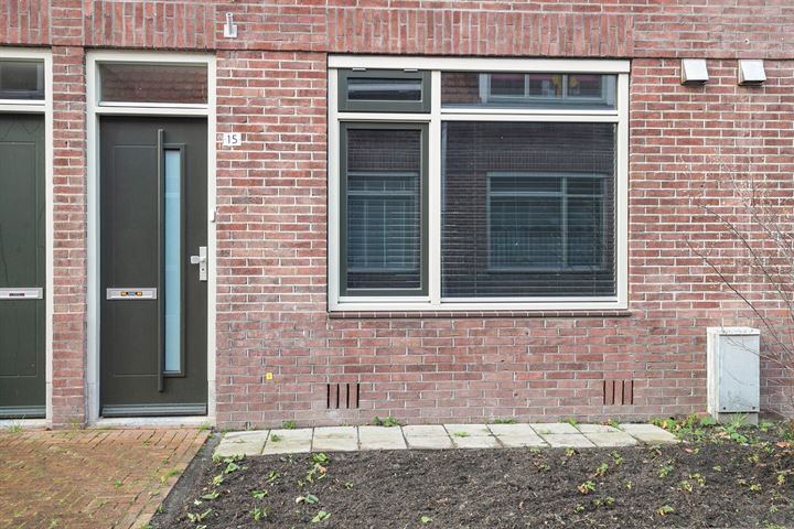 Bekijk foto 34 van Van Deursenstraat 15