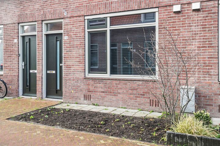 Bekijk foto 35 van Van Deursenstraat 15