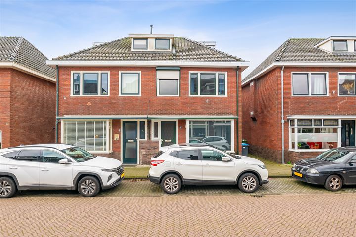 Van den Boschstraat 6, Enschede