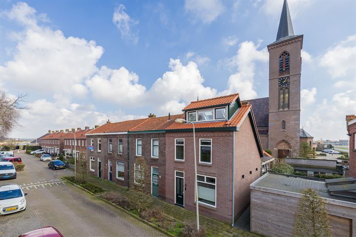 Bekijk foto 48 van St Jacobstraat 2