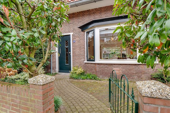 Bekijk foto 2 van Tulpstraat 69