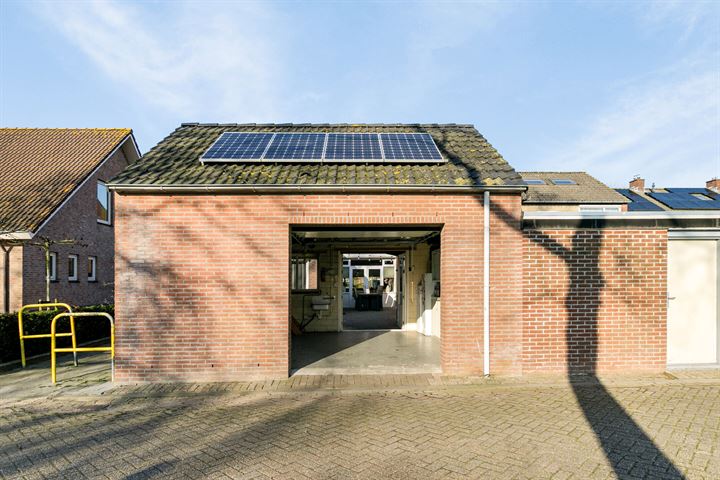 Bekijk foto 30 van Merijntje Gijzenstraat 51