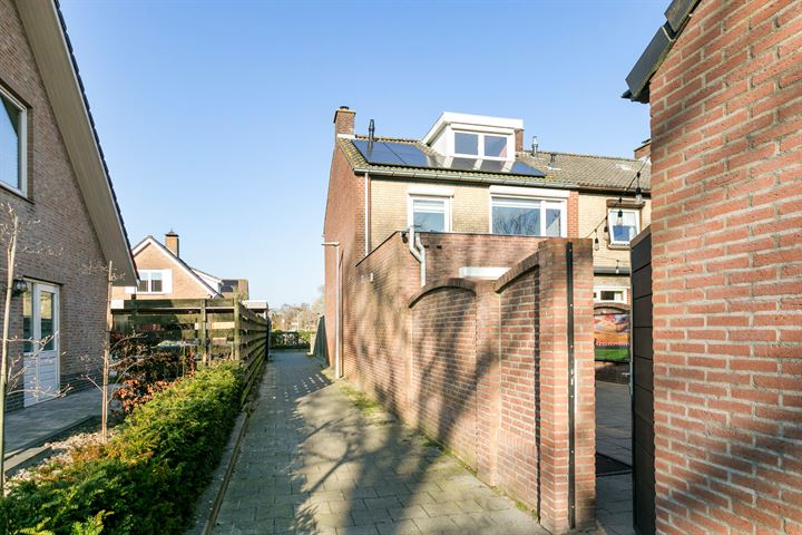 Bekijk foto 32 van Merijntje Gijzenstraat 51