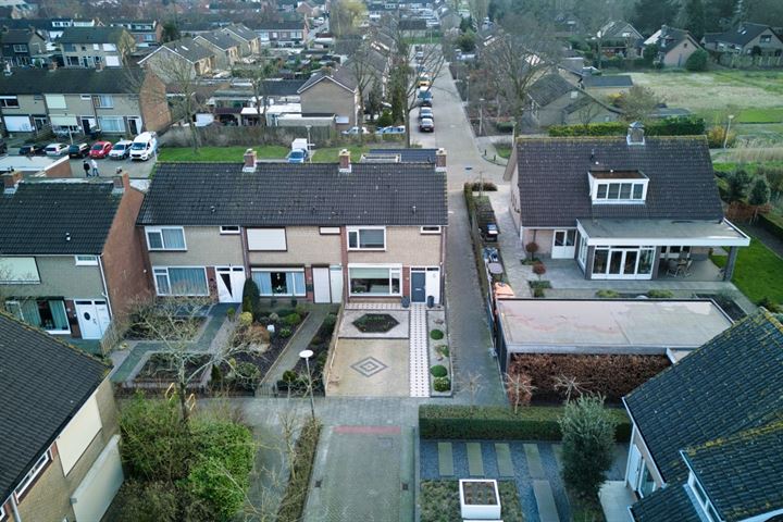 Bekijk foto 37 van Merijntje Gijzenstraat 51