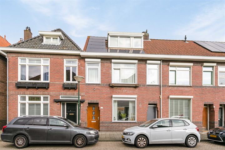 Bekijk foto 1 van Carmelitessenstraat 31