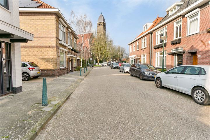 Bekijk foto 37 van Carmelitessenstraat 31