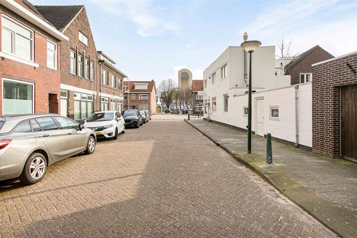 Bekijk foto 38 van Carmelitessenstraat 31