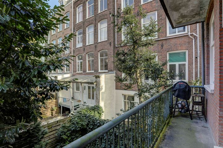 Bekijk foto 5 van Eerste Hugo de Grootstraat 8-I