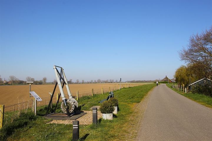 Bekijk foto 32 van Parallelweg 20