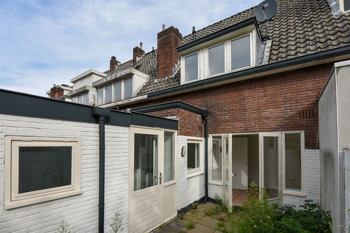 Bekijk foto 16 van Mgr. Van de Weteringstraat 20