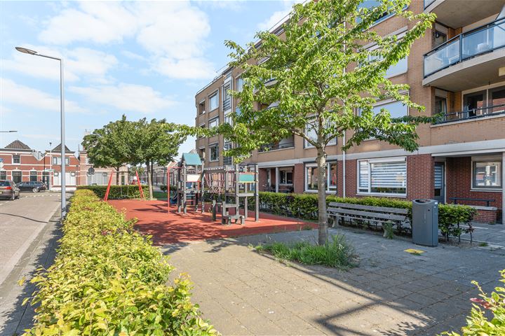 Bekijk foto 16 van Midden-Scheepvaartstraat 27