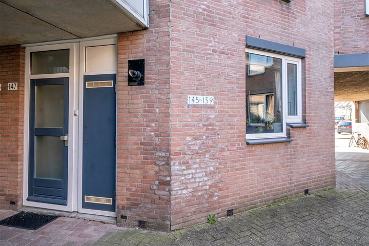 Bekijk foto 2 van Anne Frankstraat 147