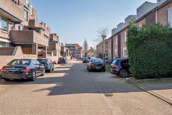 Bekijk foto 30 van Anne Frankstraat 147