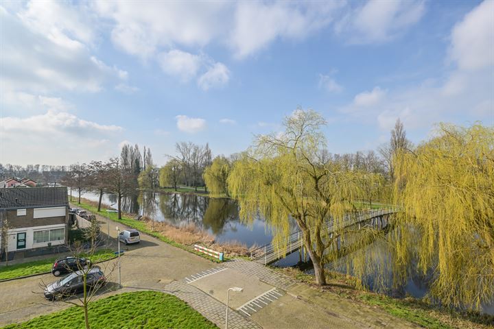 Bekijk foto 17 van Lijsterstraat 200