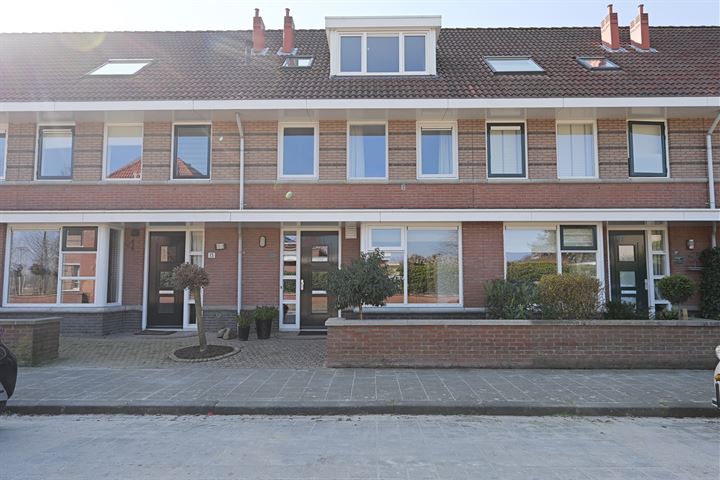 Bekijk foto 13 van Linnaeusstraat 15