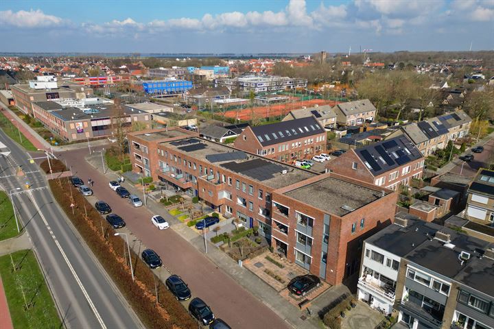 View photo 33 of Langeweg 110-B