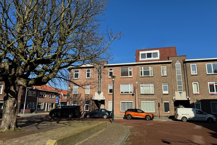 Bekijk foto 2 van Hilversumsestraat 51