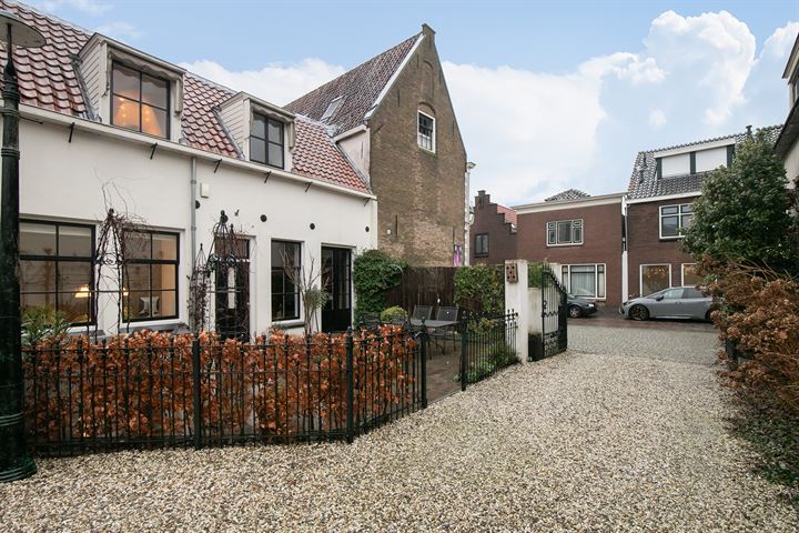 Bekijk foto 48 van Leeuweringerstraat 55