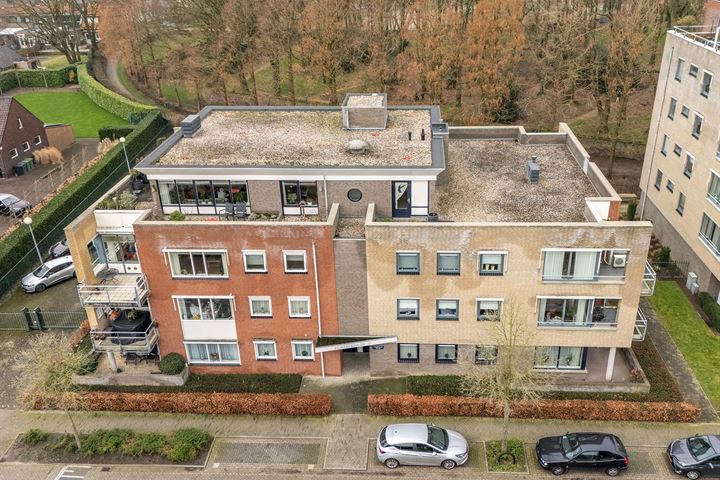 Bekijk foto 1 van Langstraat 132