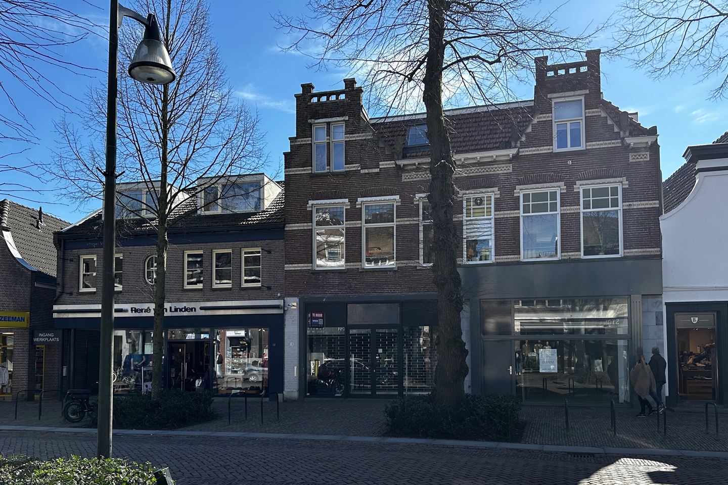 View photo 1 of Dorpsstraat 18