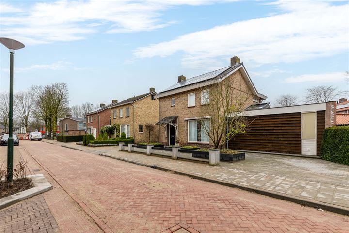 Bekijk foto 1 van Mauritsstraat 6