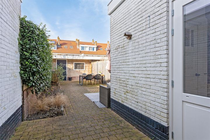 View photo 33 of Centauriestraat 42