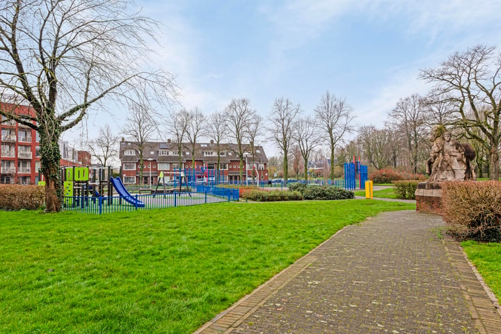 Bekijk foto 46 van Oltmansstraat 12