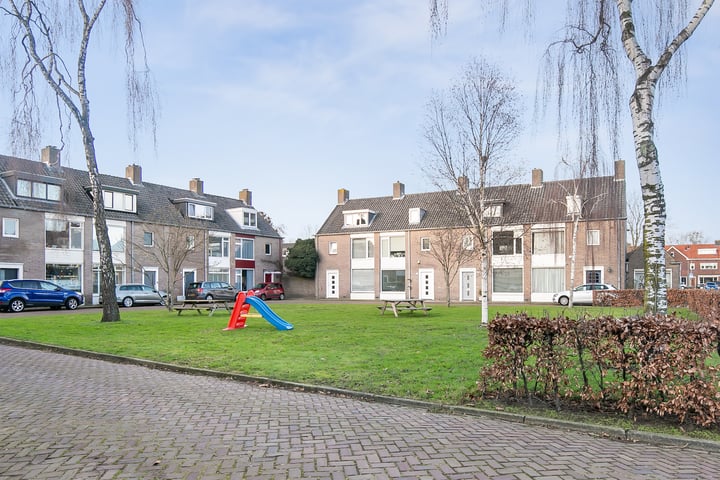 Bekijk foto 44 van Ruusbroecstraat 50