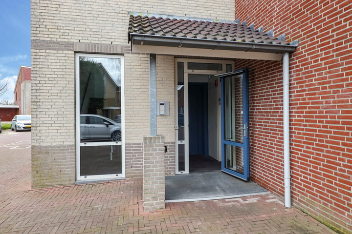 View photo 7 of Amaryllisstraat 16