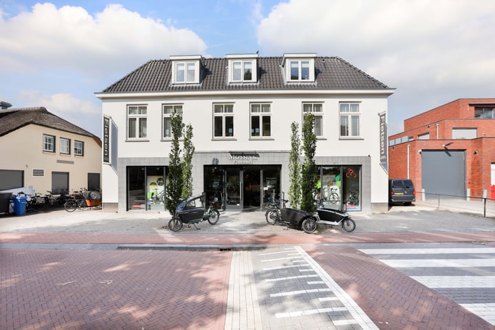 Bekijk foto 39 van Van Tuyllstraat 20