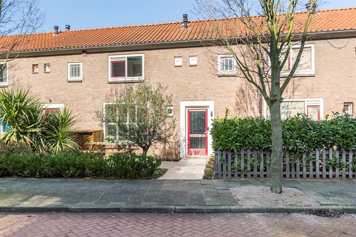 Bekijk foto 32 van Beatrixstraat 54