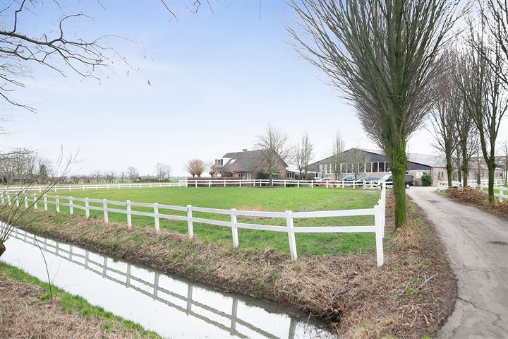 View photo 48 of Aalsdijk 10-A