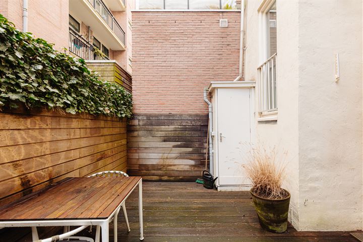 View photo 16 of Czaar Peterstraat 92-A