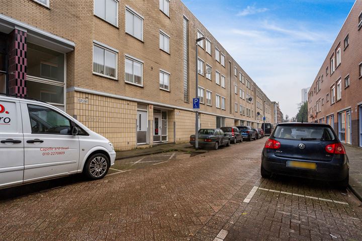 Bekijk foto 14 van Josephstraat 145