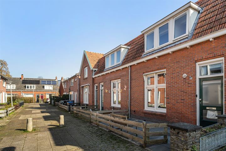 Bekijk foto 31 van Warmoezenierstraat 28