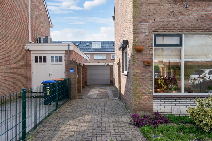 Bekijk foto 32 van Kennemerlandstraat 7