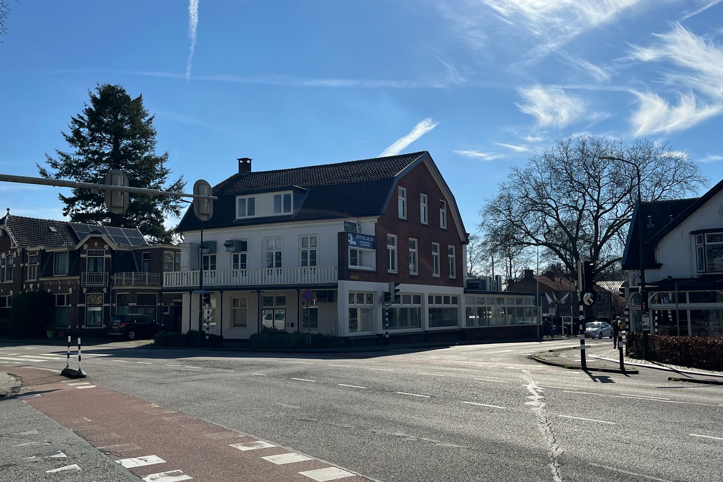 Bekijk foto 3 van Dorpsplein 8 - Langbroekerweg 1