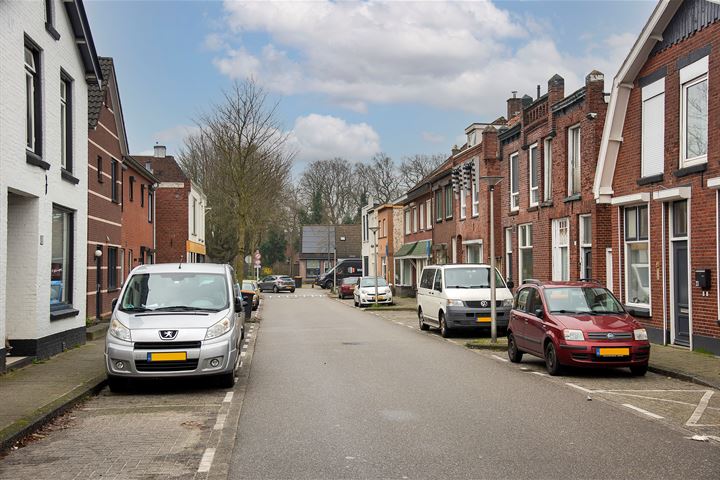 Bekijk foto 48 van Oostveenweg 30