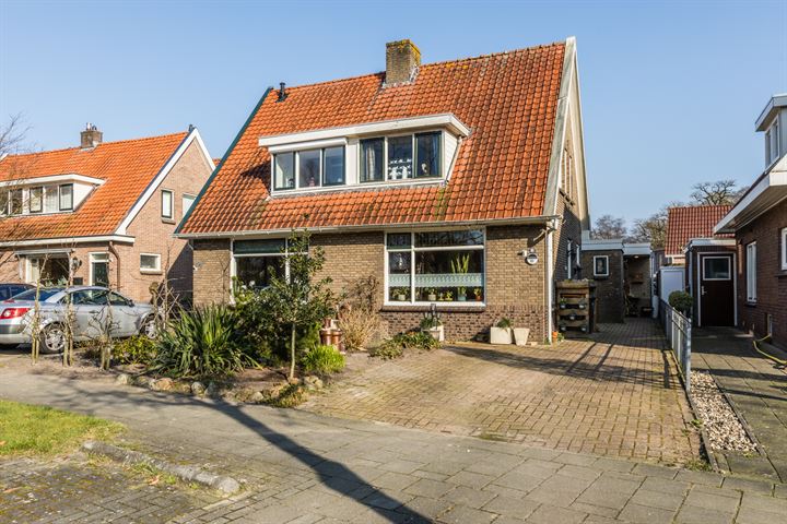 Bekijk foto 1 van Zuiderweg 81