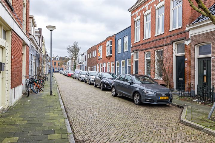 Bekijk foto 1 van Martenstraat 11