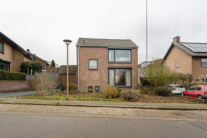 Bekijk foto 2 van Wilgstraat 16