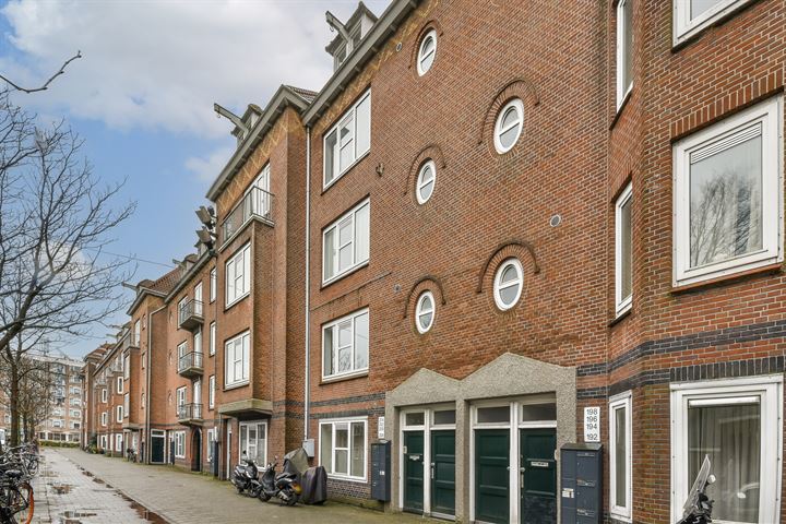 Bekijk foto 15 van Van Hilligaertstraat 200