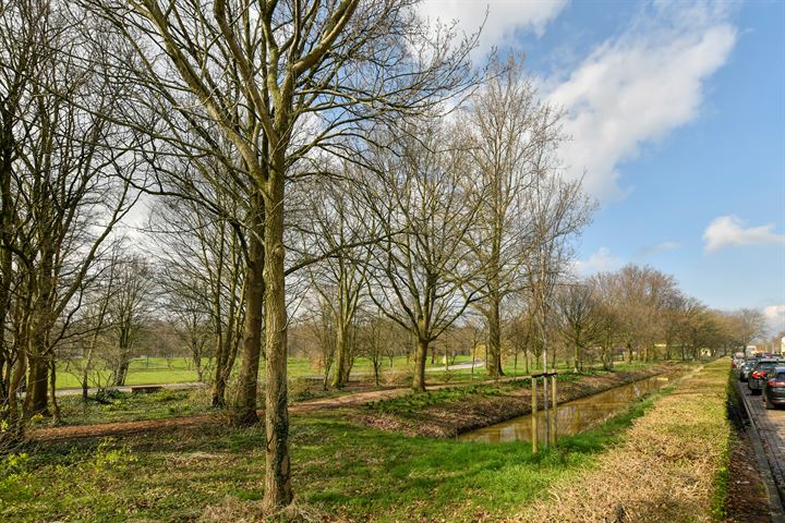 View photo 3 of Leeuwarderweg 24