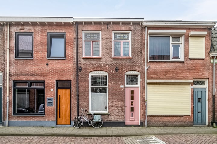 Bekijk foto 1 van Hoogvensestraat 198
