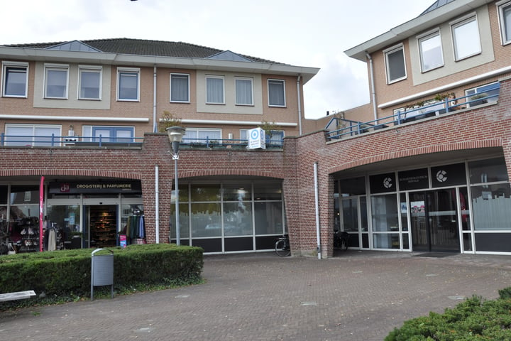 Bekijk foto 11 van Amaryllisstraat 8