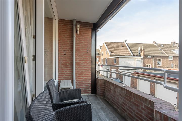 Bekijk foto 13 van Kloosterbosstraat 16