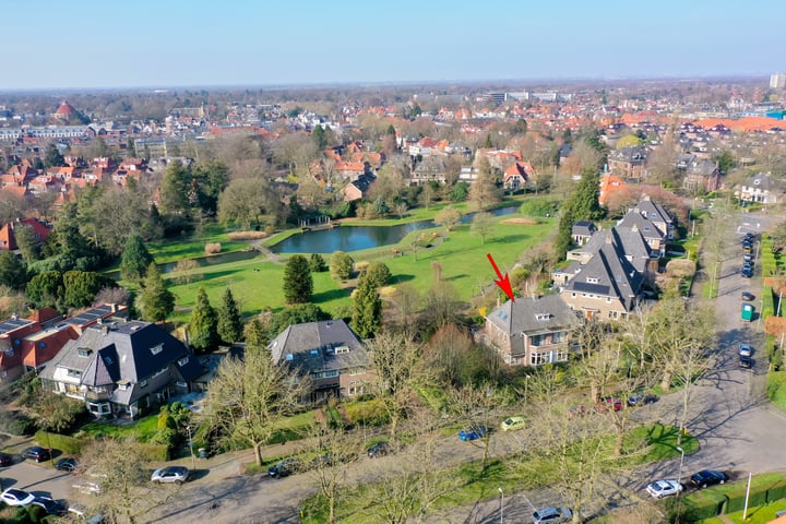 Bekijk foto 2 van Willem Bilderdijklaan 16