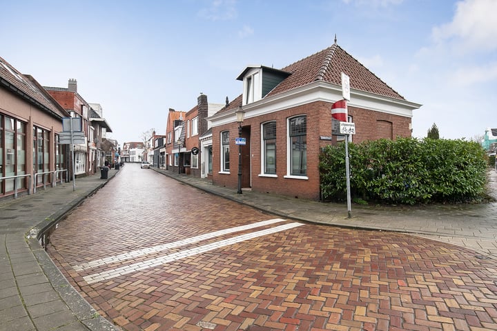 View photo 32 of Stationsstraat 35