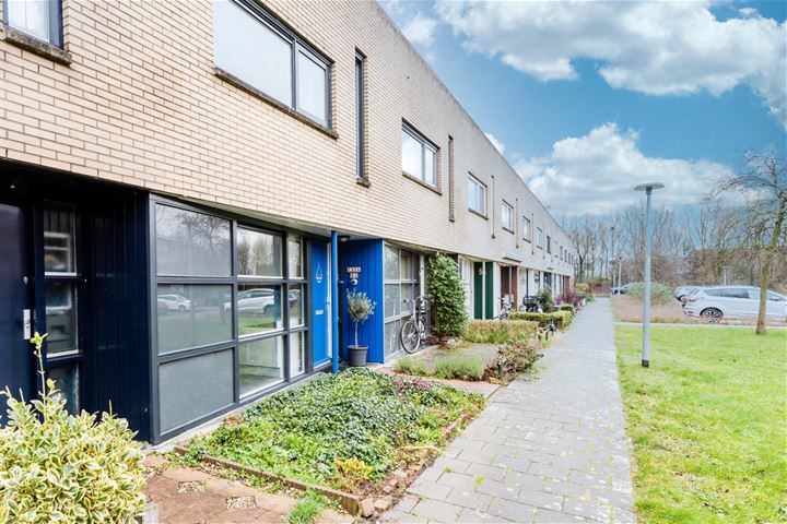 Bekijk foto 4 van Rudolf Nureyevstraat 81