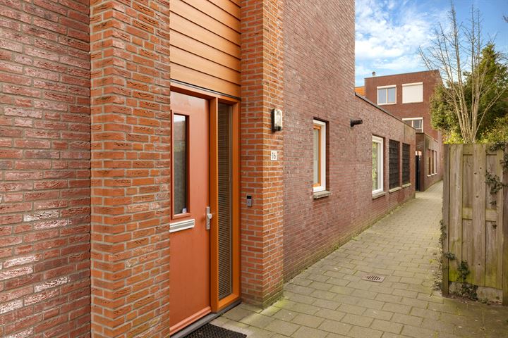 Bekijk foto 3 van Nassaustraat 16